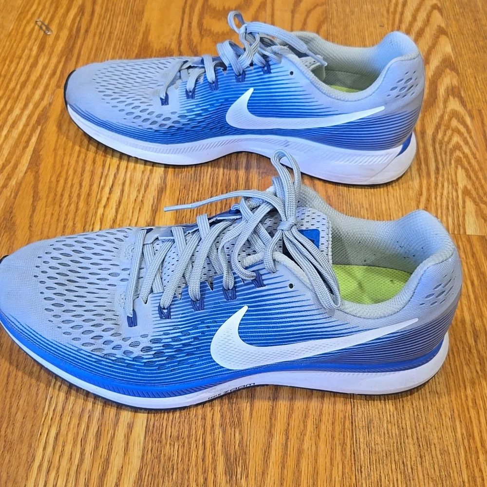 Nike Gray and Blue Athletic Sneakers - Picture 5 of 15